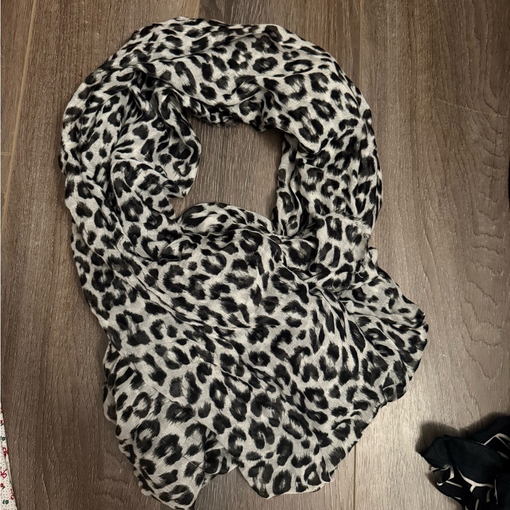 Leopard Scarf